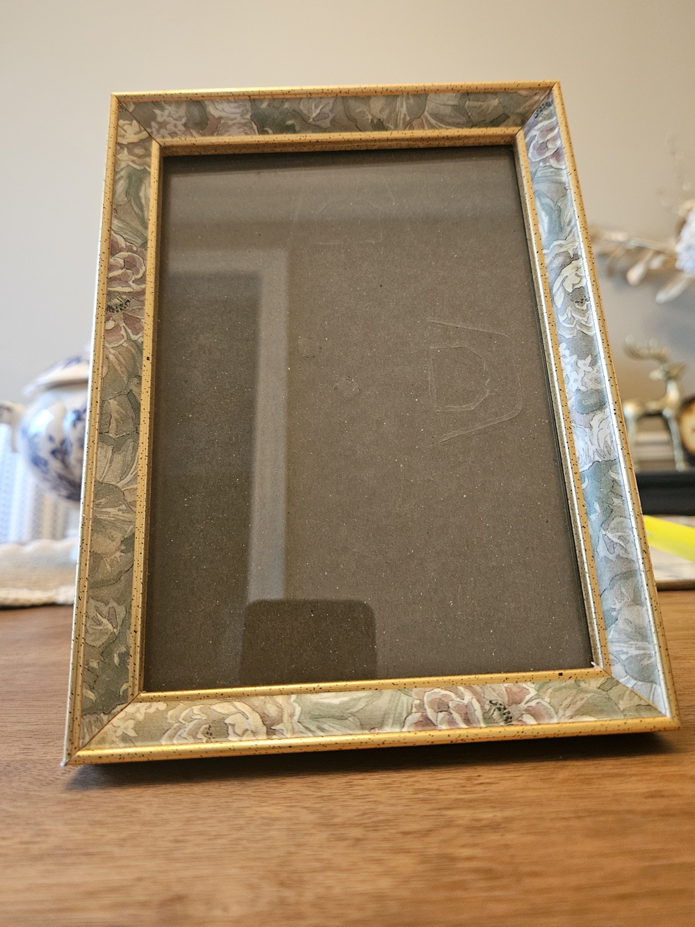 Vintage Floral Pattern Gold Accent Picture Frame - Home Accents 80s